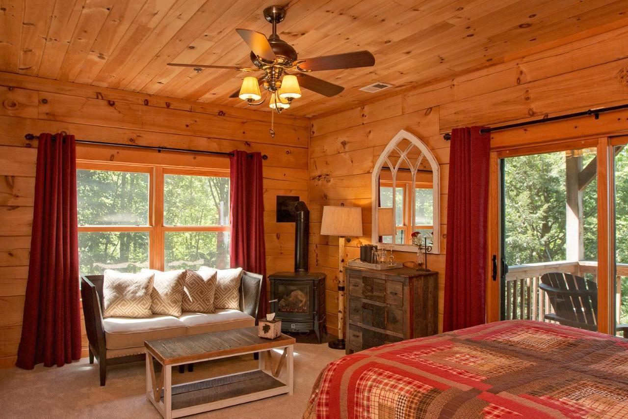 Lazy Bear Lodge Valle Crucis ภายนอก รูปภาพ